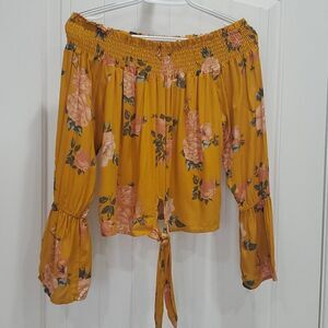Heart Hips Women’s  Off the Shoulder Floral mustard crop Top, Size Medium